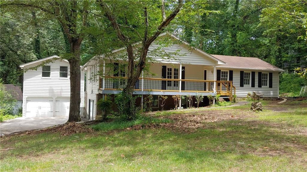 Recently renovated ranch with partly finished basement featuring beautiful and easy to maintain hardwood flooring, separate living and family room, bright and cozy bedrooms, large open kitchen with plenty of cabinets and countertop space, large deck and private backyard. Excellent location, very easy access to I-575, great schools, quiet neighborhood. No pets allowed. Serious applicants only. Application required, includes employment, credit, criminal history and rental history.
