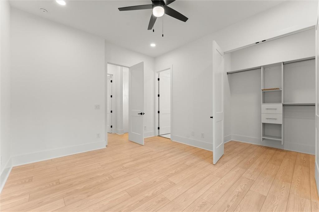 2082 Lyle Avenue, College Park, Georgia image 21