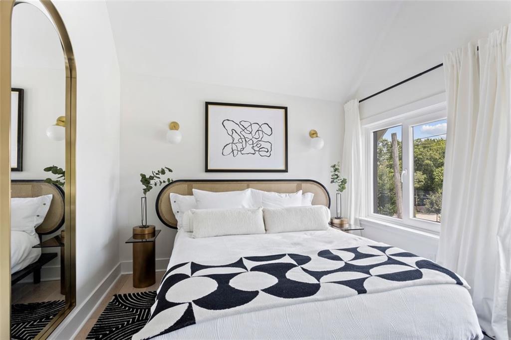 724 Charles Allen Drive NE 4