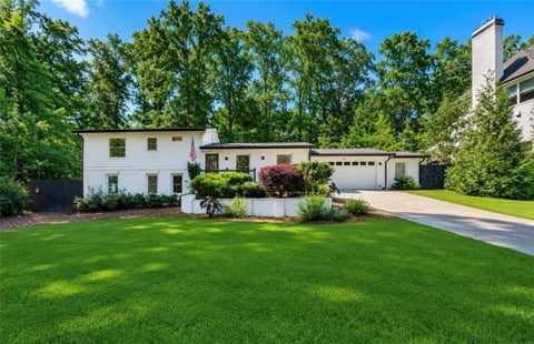 Photo of 70 Bonnie Lane, Sandy Springs, GA 30328 (MLS # 7803254)