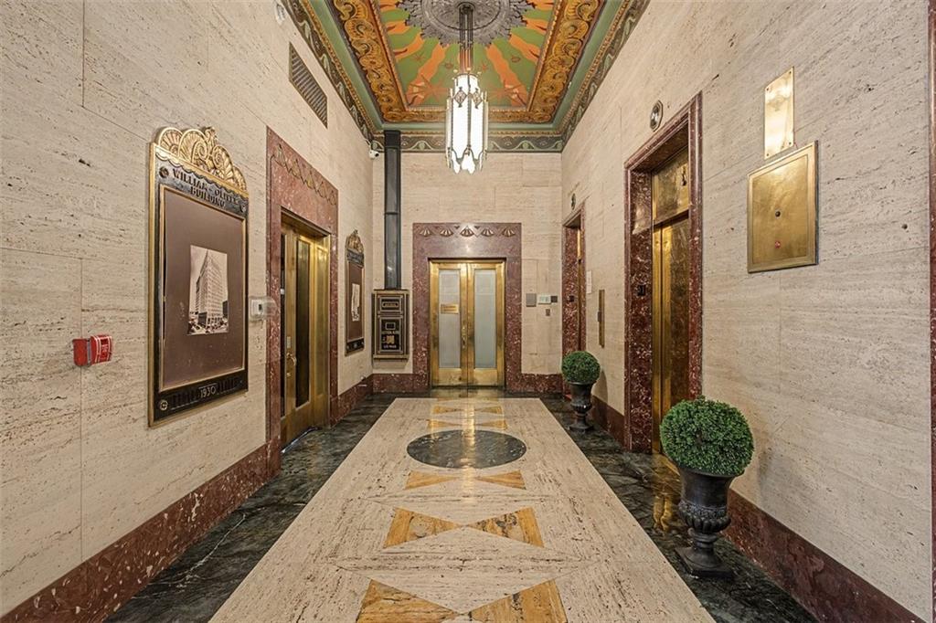 32 Peachtree Street NW 305