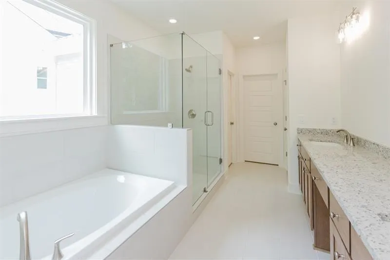 Gainesville, Georgia 30506, United States, 4 Bedrooms Bedrooms, ,5 BathroomsBathrooms,Residential,Active,238958