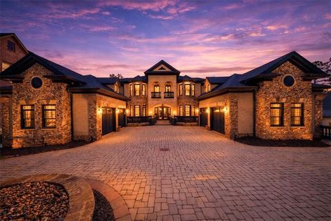 9005 Hayes Drive Gainesville GA 30506