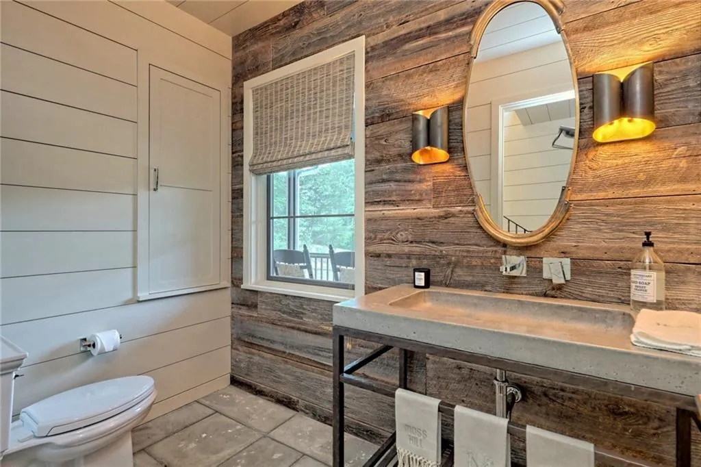 Clayton, Georgia 30525, United States, 4 Bedrooms Bedrooms, ,5 BathroomsBathrooms,Residential,Active,20670