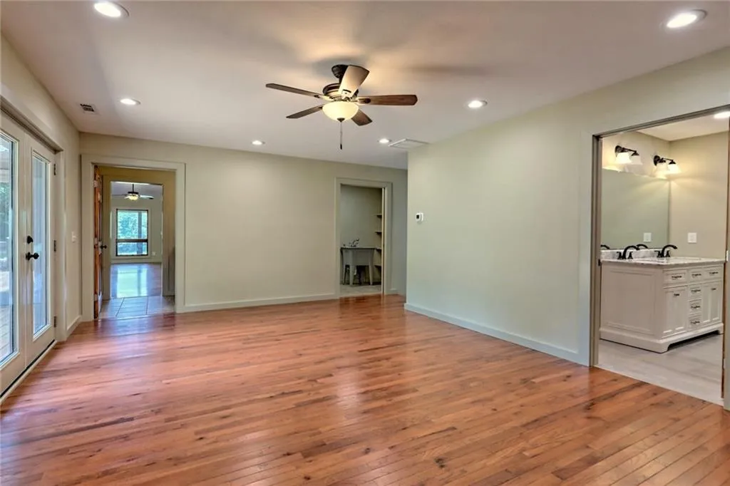 Clayton, Georgia 30525, United States, 4 Bedrooms Bedrooms, ,5 BathroomsBathrooms,Residential,Active,20670