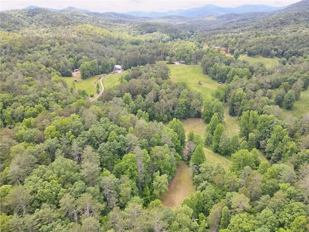 Clayton, Georgia 30525, United States, 4 Bedrooms Bedrooms, ,5 BathroomsBathrooms,Residential,Active,20670