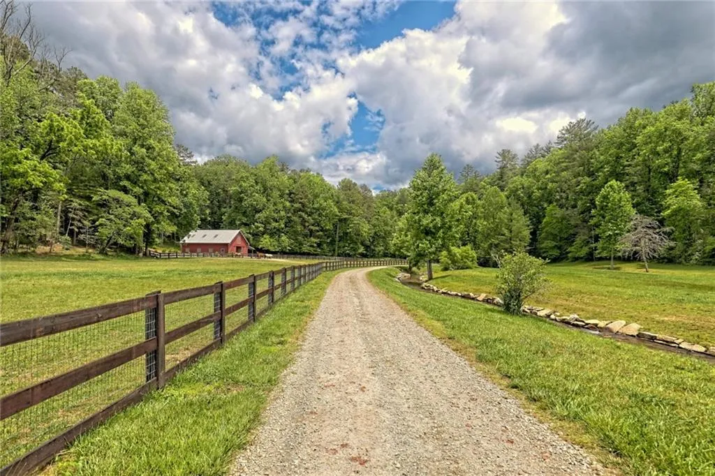 Clayton, Georgia 30525, United States, 4 Bedrooms Bedrooms, ,5 BathroomsBathrooms,Residential,Active,20670