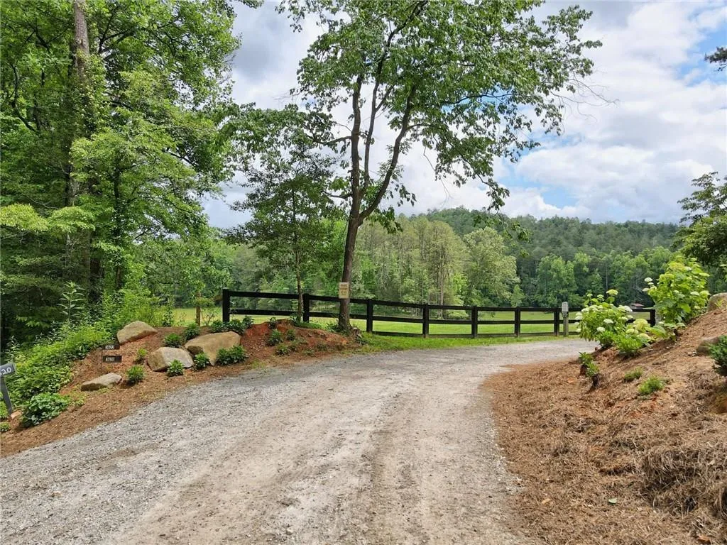 Clayton, Georgia 30525, United States, 4 Bedrooms Bedrooms, ,5 BathroomsBathrooms,Residential,Active,20670