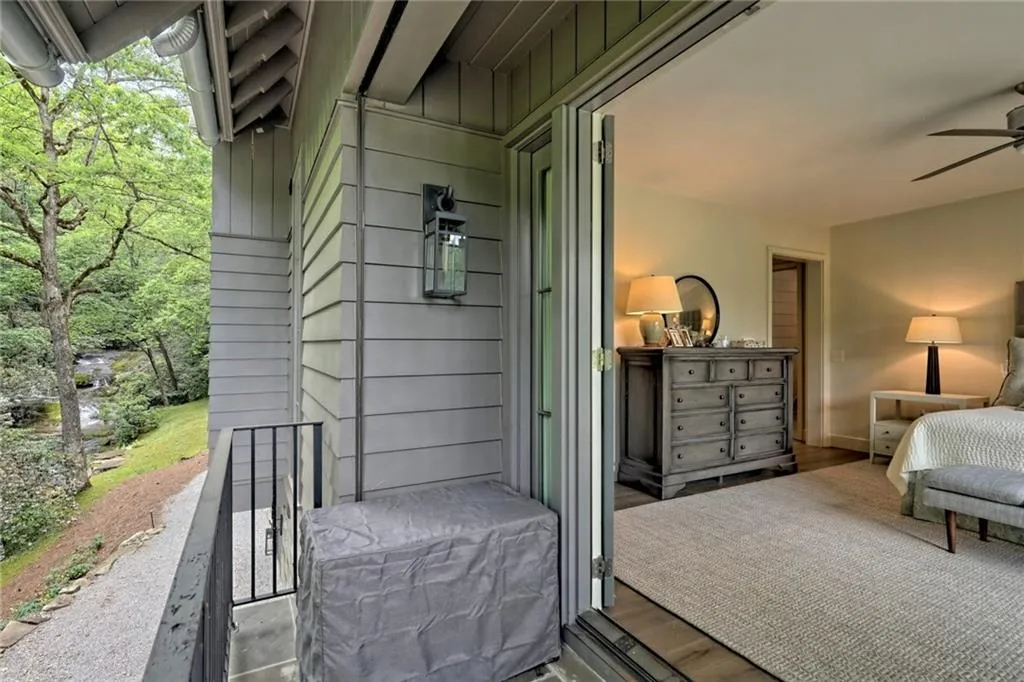 Clayton, Georgia 30525, United States, 4 Bedrooms Bedrooms, ,5 BathroomsBathrooms,Residential,Active,20670