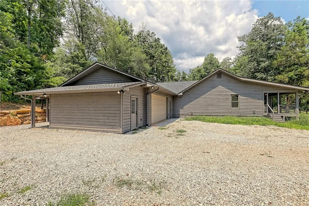 Clayton, Georgia 30525, United States, 4 Bedrooms Bedrooms, ,5 BathroomsBathrooms,Residential,Active,20670