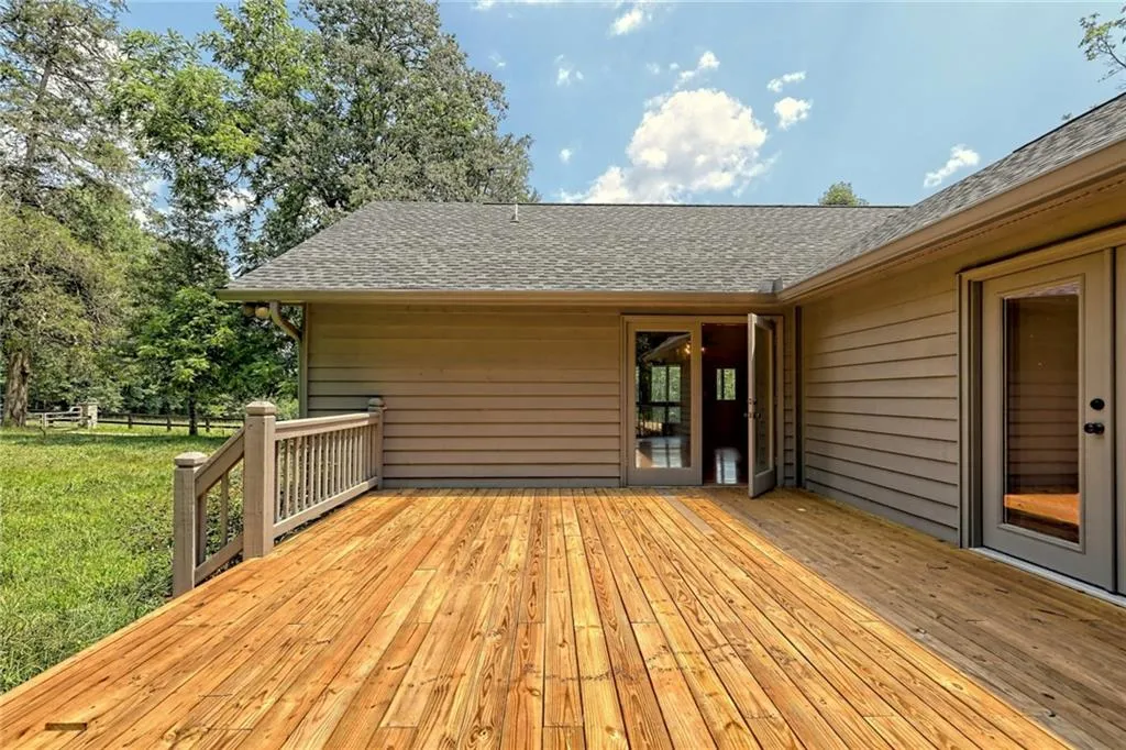 Clayton, Georgia 30525, United States, 4 Bedrooms Bedrooms, ,5 BathroomsBathrooms,Residential,Active,20670