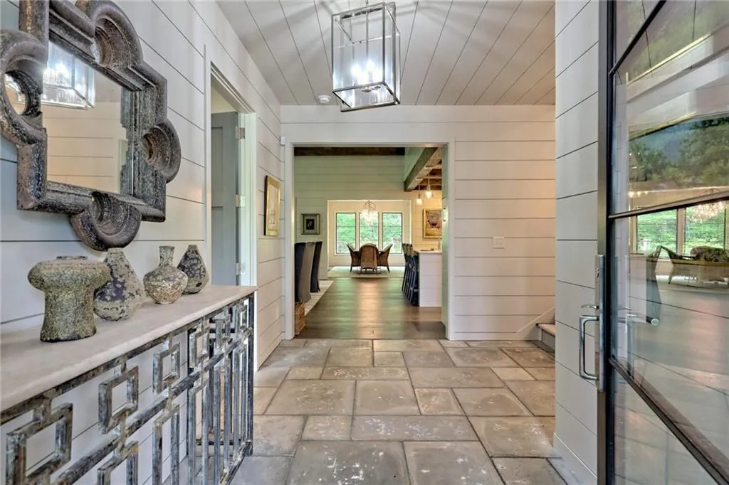 Clayton, Georgia 30525, United States, 4 Bedrooms Bedrooms, ,5 BathroomsBathrooms,Residential,Active,20670