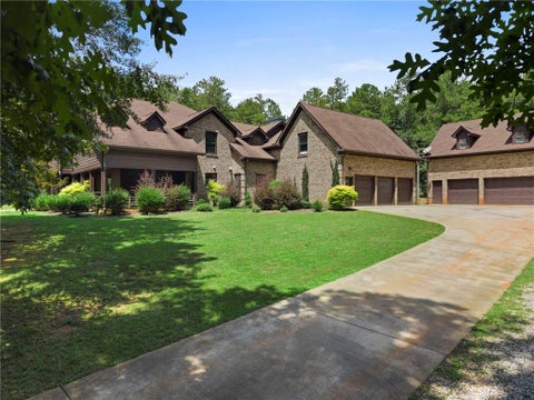 Homes For Sale - 106 Big Buck Court<br/> Jackson, GA 30233