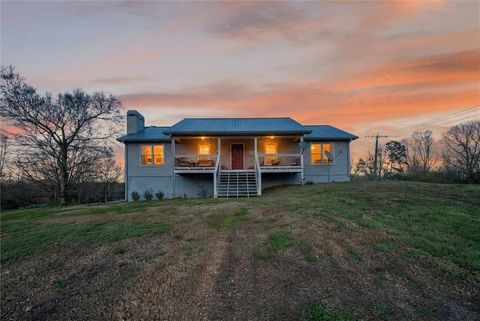 Homes For Sale - 1982 Moccasin Gap Road<br/> Lula, GA 30554