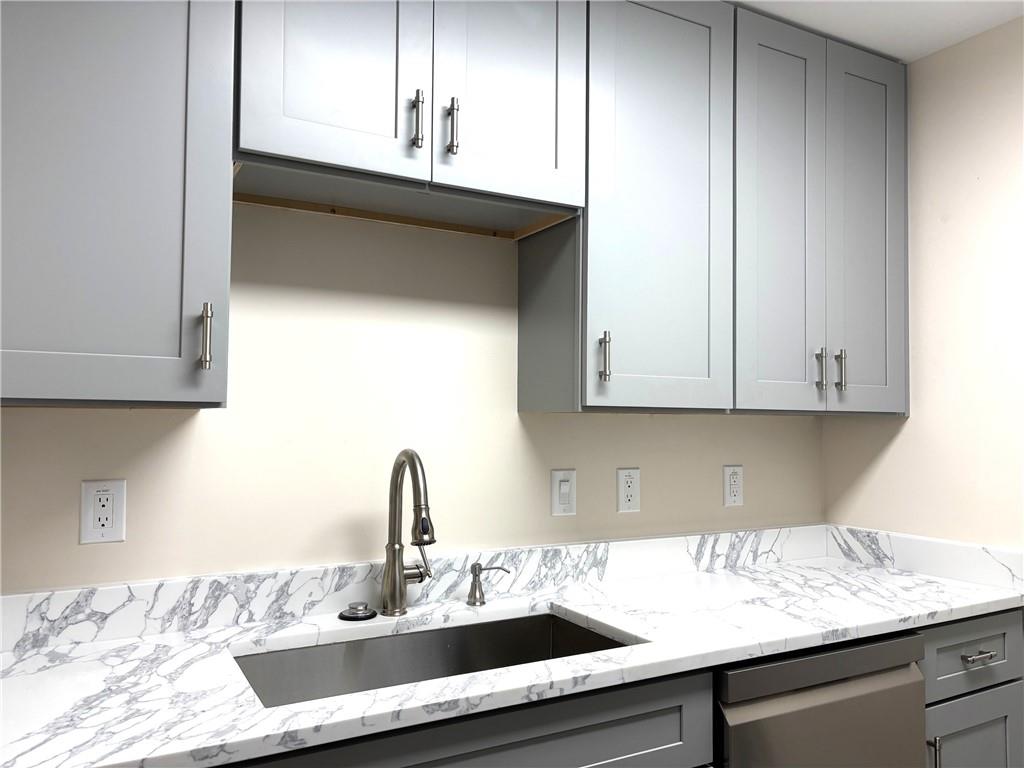 895 Brickleridge Lane SE