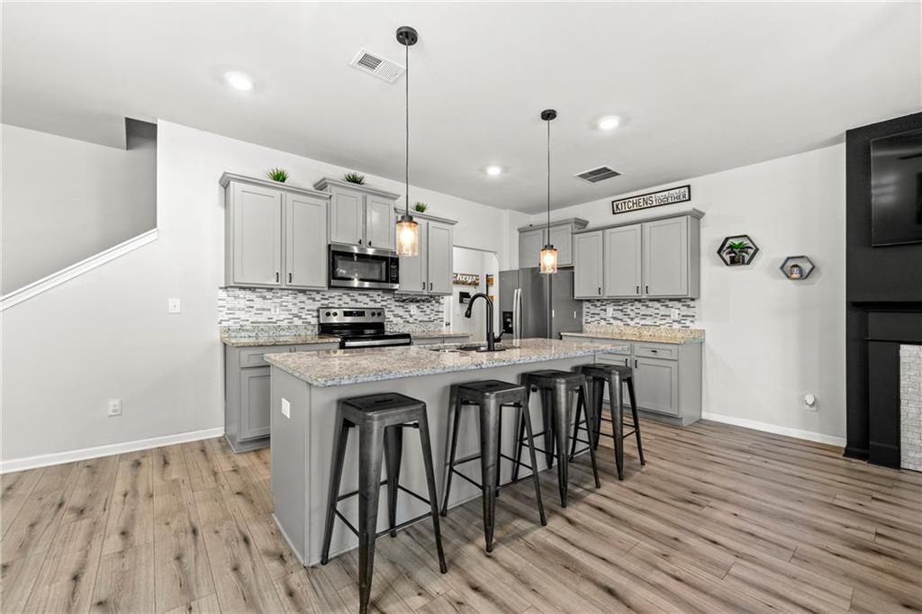 7492 Knoll Hollow Road, Lithonia, Georgia image 4