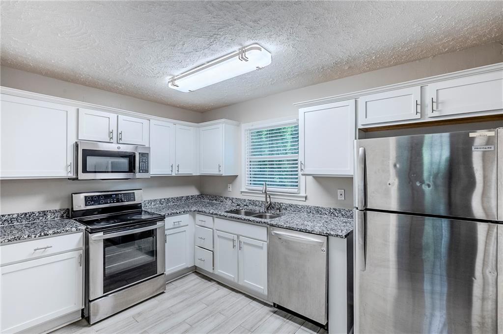 2796 Green Trail Drive