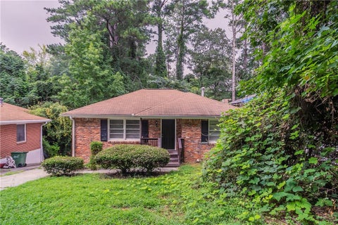 Homes For Sale - 1985 Handley Avenue<br/> Atlanta, GA 30310