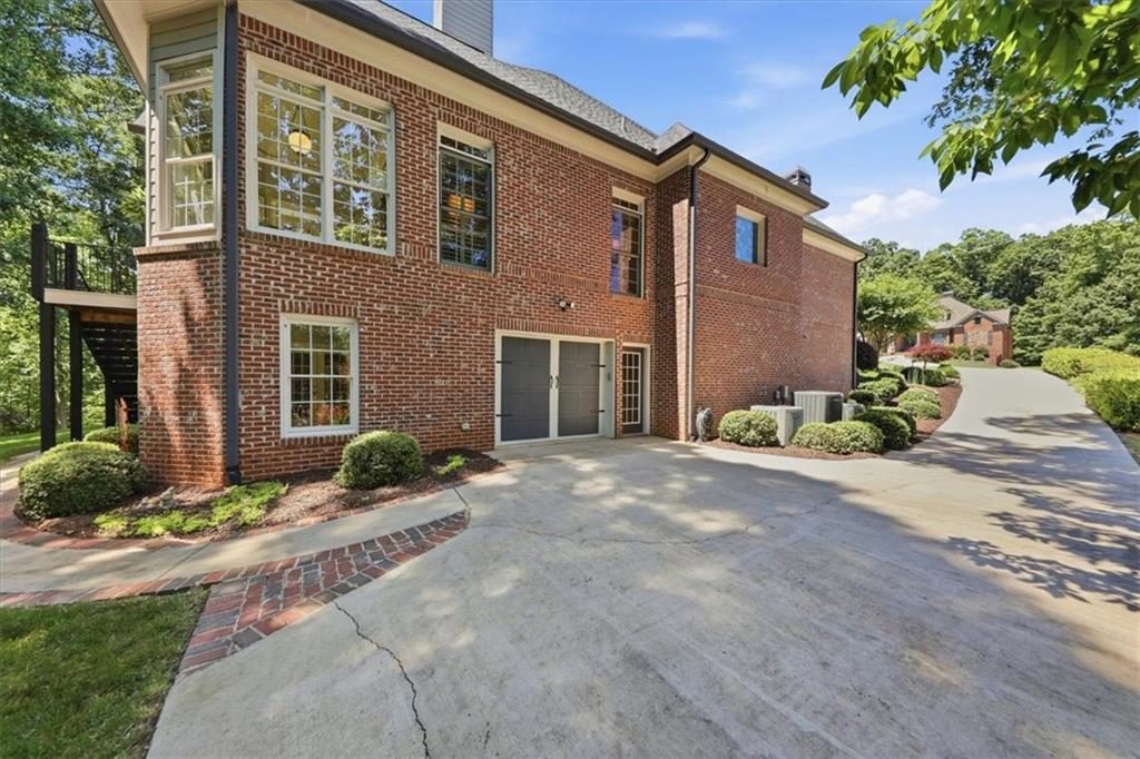 5118 Deer Creek Court