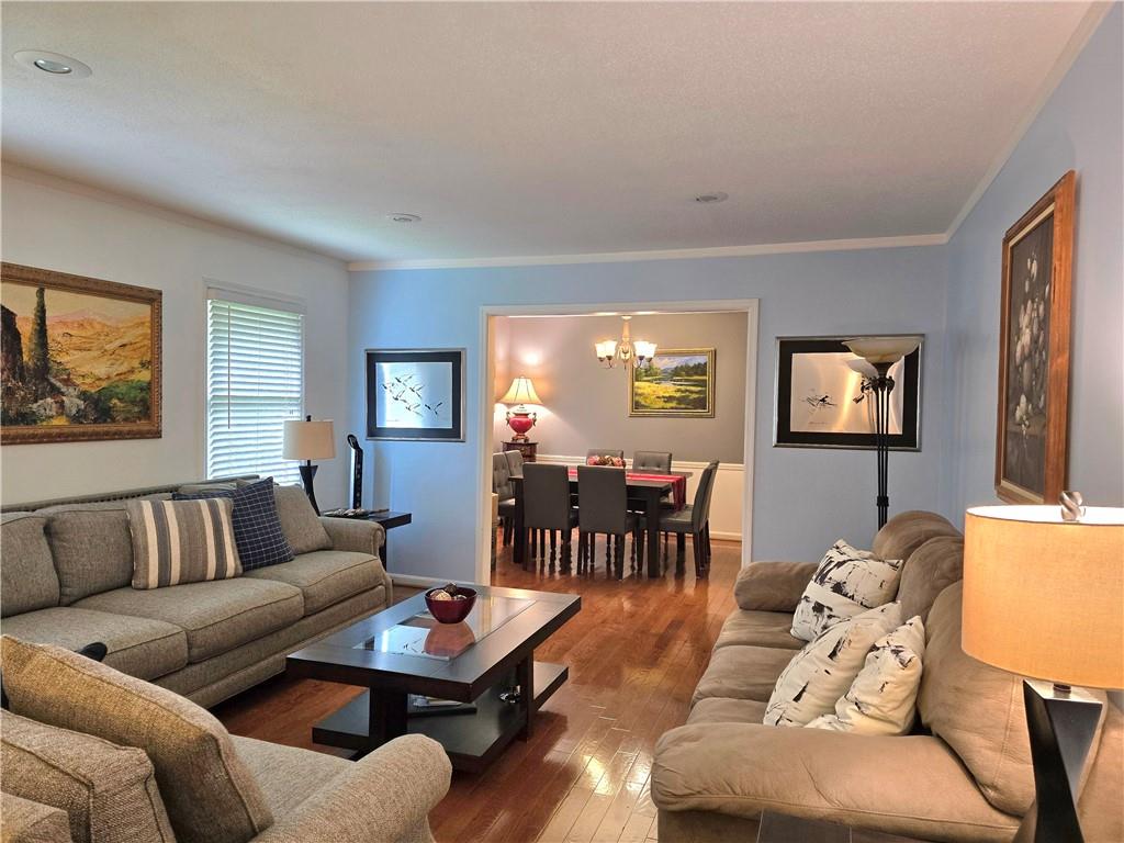 3599 LOWER ROSWELL Road