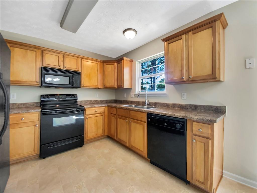 1005 Magnolia Gardens Walk, Mcdonough, Georgia image 4