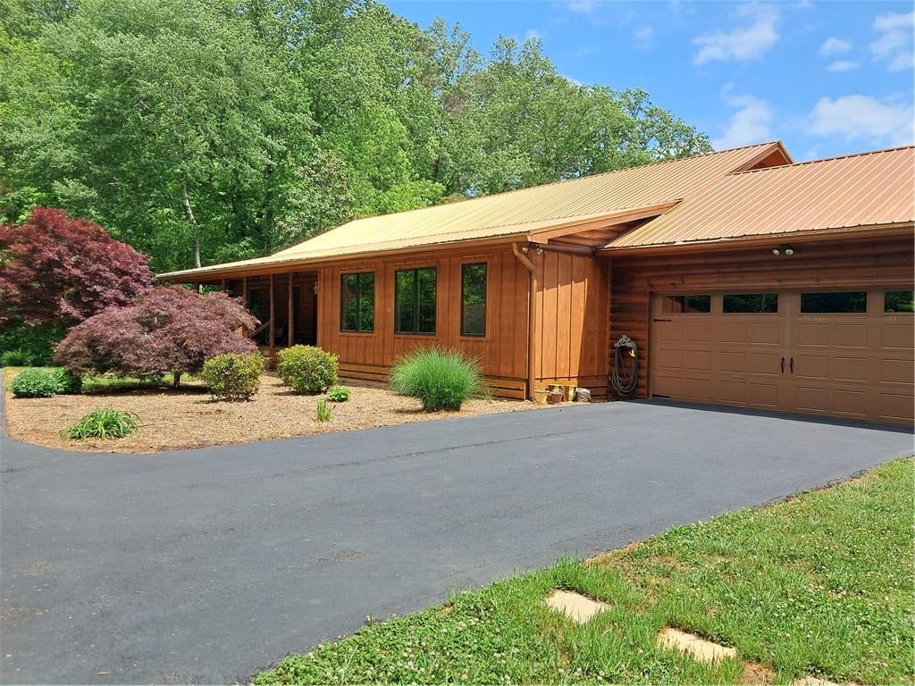 9657 Kelly Bridge Road