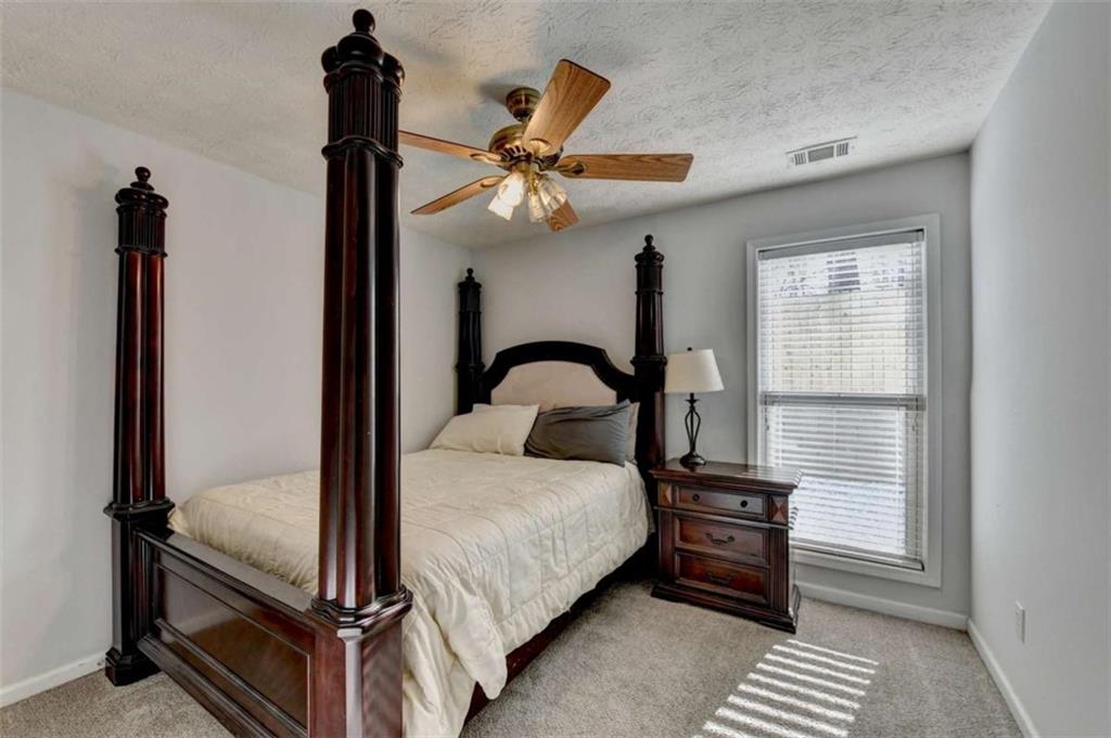 5625 Newberry Point Drive, Flowery Branch, Georgia image 28