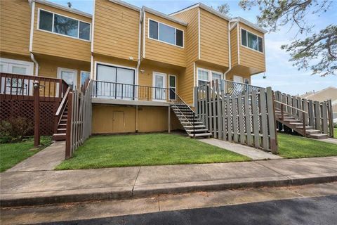 61 Sandalwood Circle Lawrenceville GA 30046