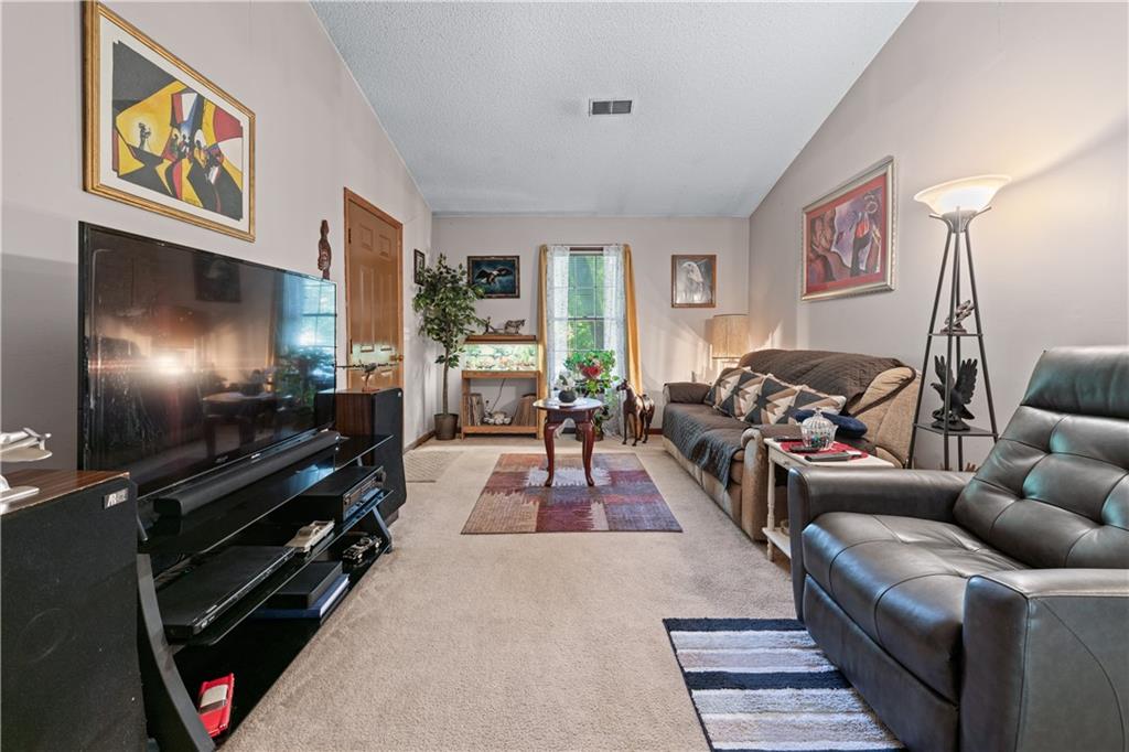 5512 Goodwick Way