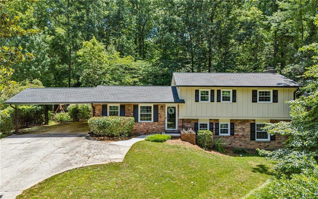 Now offered at a new, lower price, this spacious and well-maintained split-level in Brookhaven’s established Oak Forest neighborhood is the perfect chance to secure more square footage, convenience, and value before year-end. Whether you're a first-time buyer, investor, or looking to upsize, this home checks all the boxes in a location that delivers.
Over 2,000 sq ft of flexible space with a newer roof, HVAC, fresh interior paint, brand-new carpet, a cozy fireside family room, and a well-designed kitchen ready for your personal touch. The layout includes three bedrooms up and a fourth bedroom with bath on the daylight terrace level, perfect for guests or multi-use space.
Outside, a charming patio and deep, tree-lined backyard where deer sightings are a daily treat. The two-car carport doubles as shaded game-day space, with an additional parking pad for convenience.
All located just minutes from Montgomery ES, Chamblee MS & HS, Marist School, and the new Publix at Cambridge Square. With over 100 restaurants within a 2–3 mile radius and easy access to I-285 and GA-400, this home is positioned for both lifestyle and long-term upside.
Don’t miss this Q4 value play in one of Brookhaven’s most accessible and desirable communities!