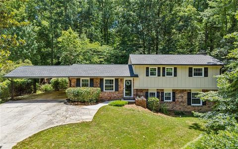 Photo of 4372 Ashwoody Trail NE, Atlanta, GA 30319 (MLS # 7670480)