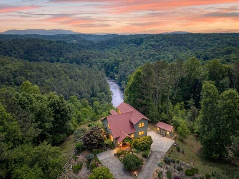 Homes For Sale - 95 Scenic Way<br/> Ellijay, GA 30540
