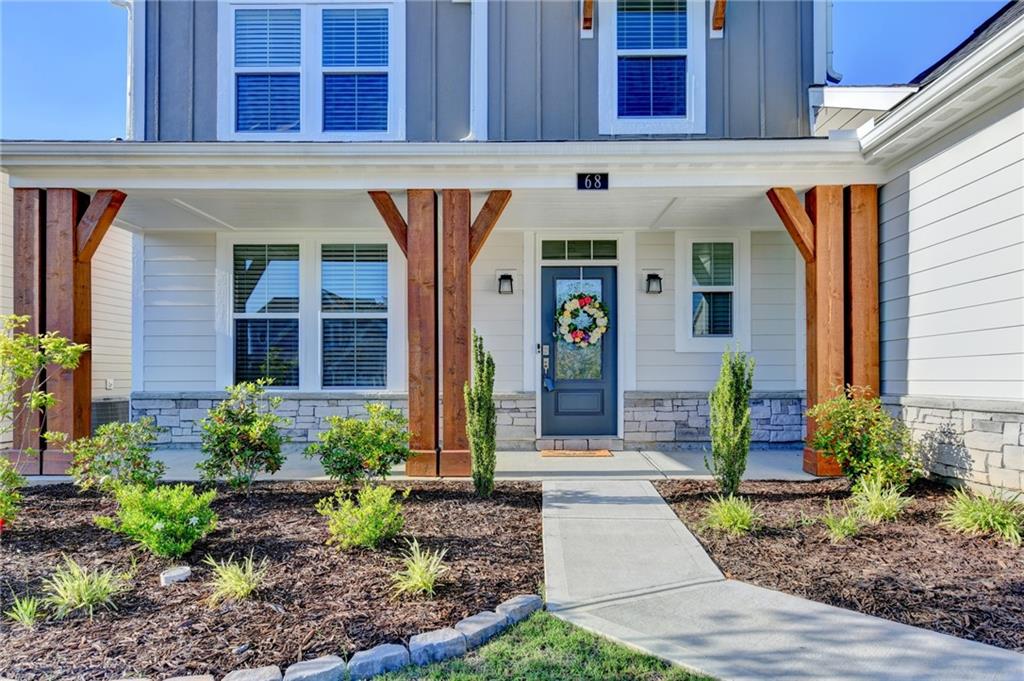 68 Catalpa Grove