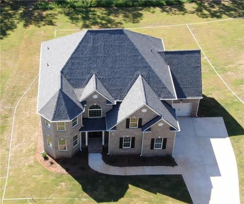 A home in Douglasville