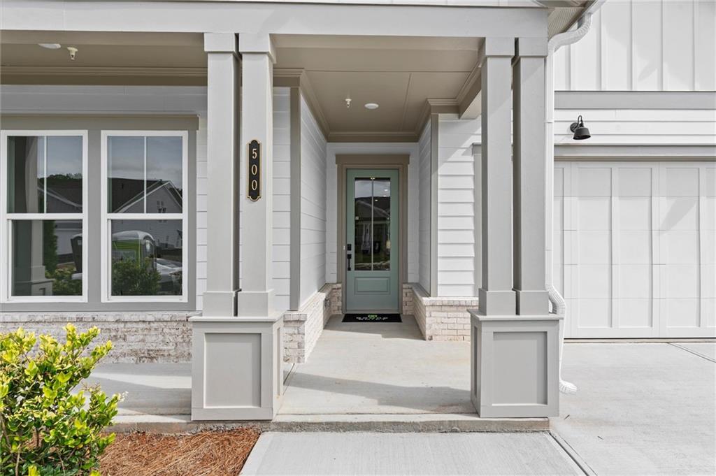 500 Fescue Court NW