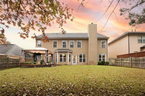 A home in Fairburn