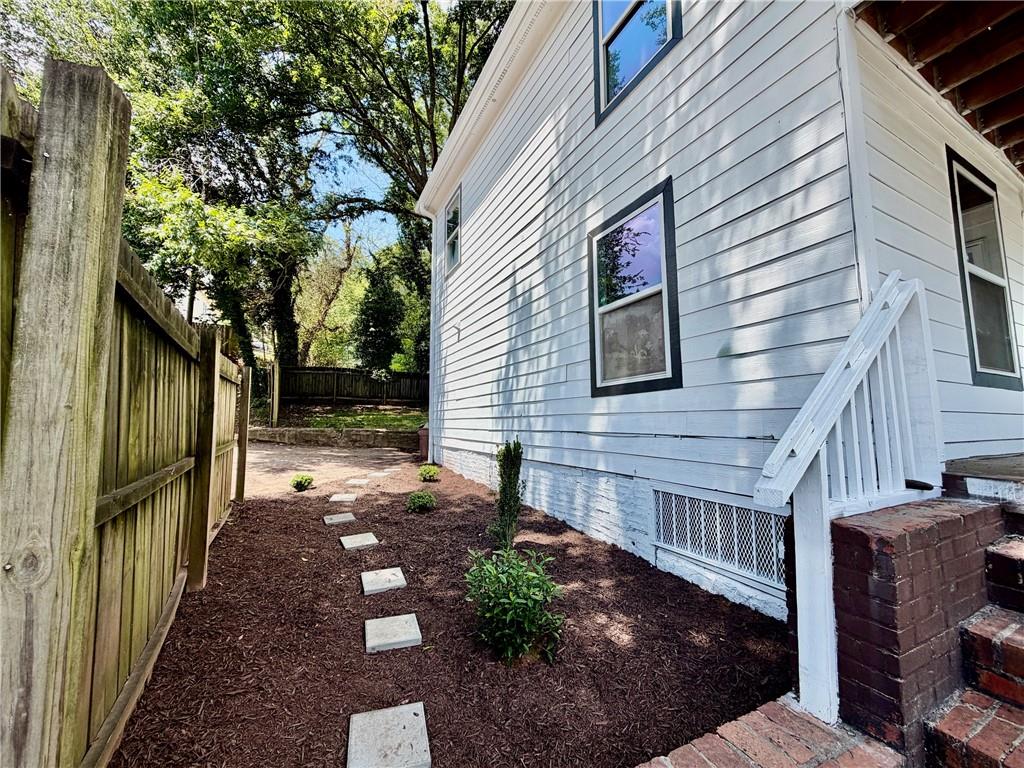 1169 Mcdaniel Street SW