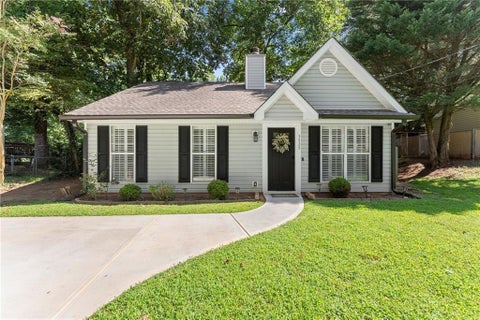 Homes For Sale - 3525 Auburn Drive<br/> Forsyth County, Cumming, GA 30041