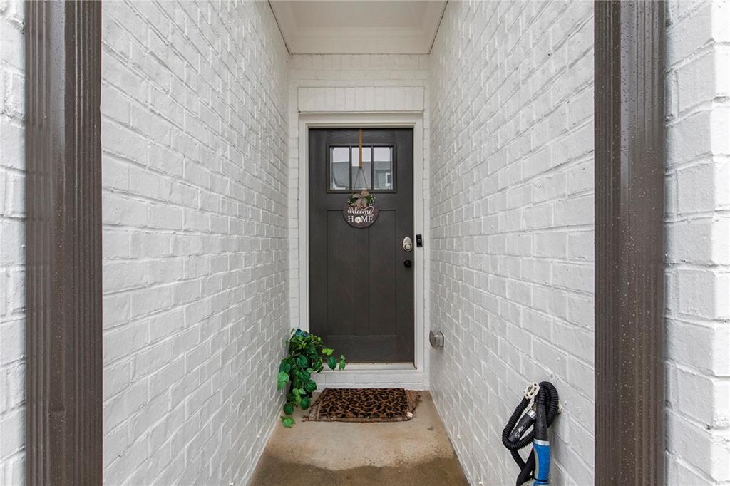 215 N Auburn Landing Place
