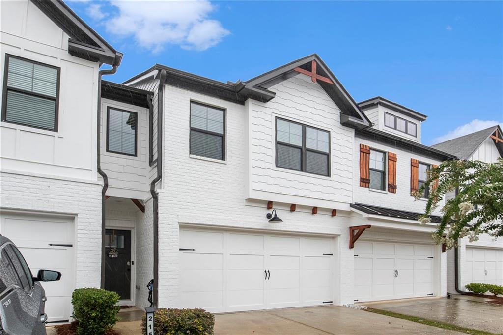 215 N Auburn Landing Place
