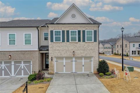 Townhouse For Sale - 6010 Bracken Brown Drive<br/> Alpharetta, GA 30004