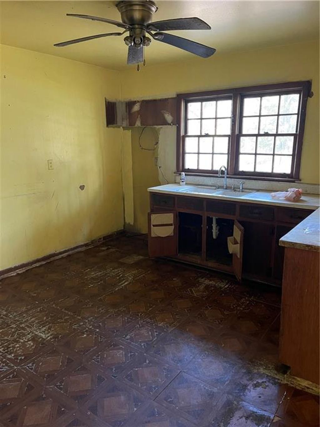 Photo of 88 Hollis Terrace NW, Atlanta, GA 30311 (MLS # 7685223)