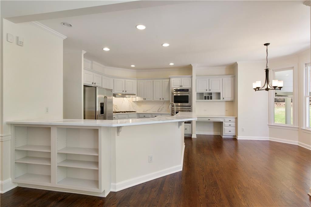 701 Vinings Estates Drive, Smyrna, Georgia image 24