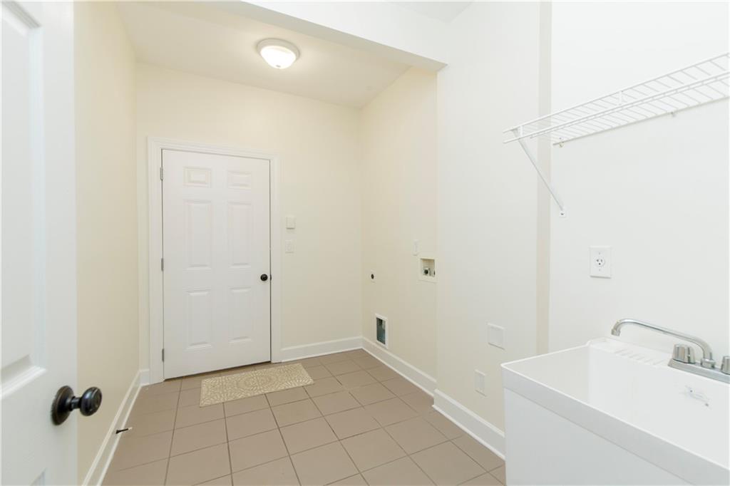 701 Vinings Estates Drive, Smyrna, Georgia image 31