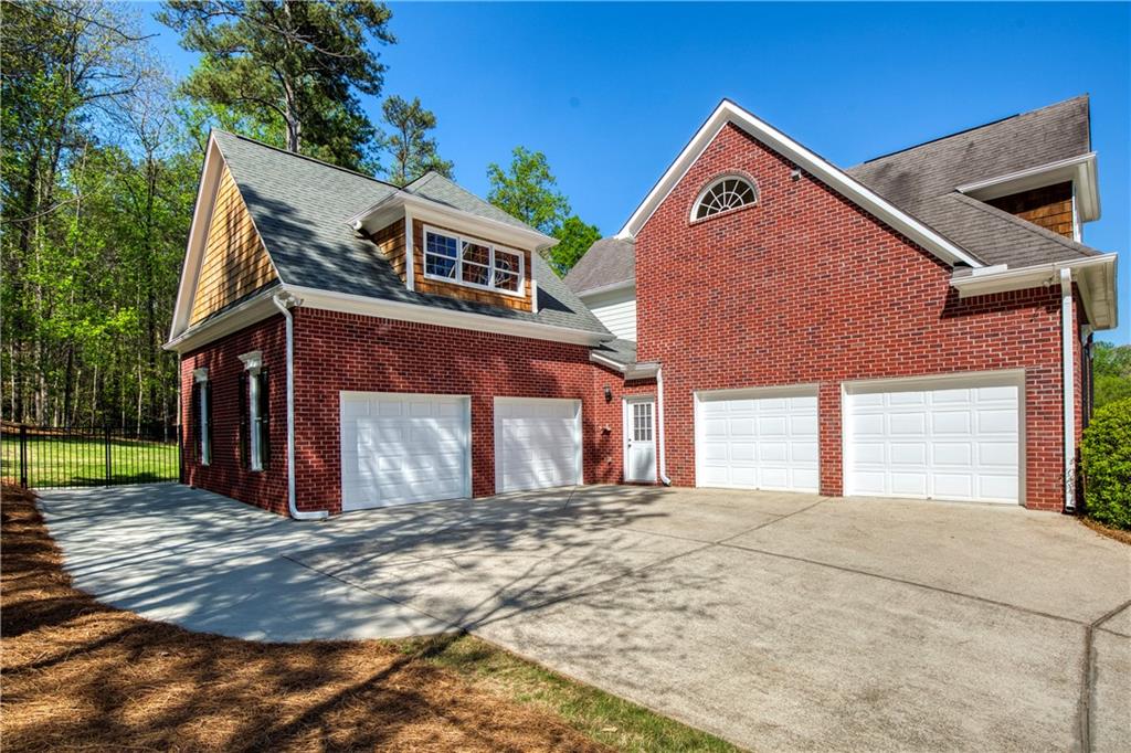 701 Vinings Estates Drive, Smyrna, Georgia image 5