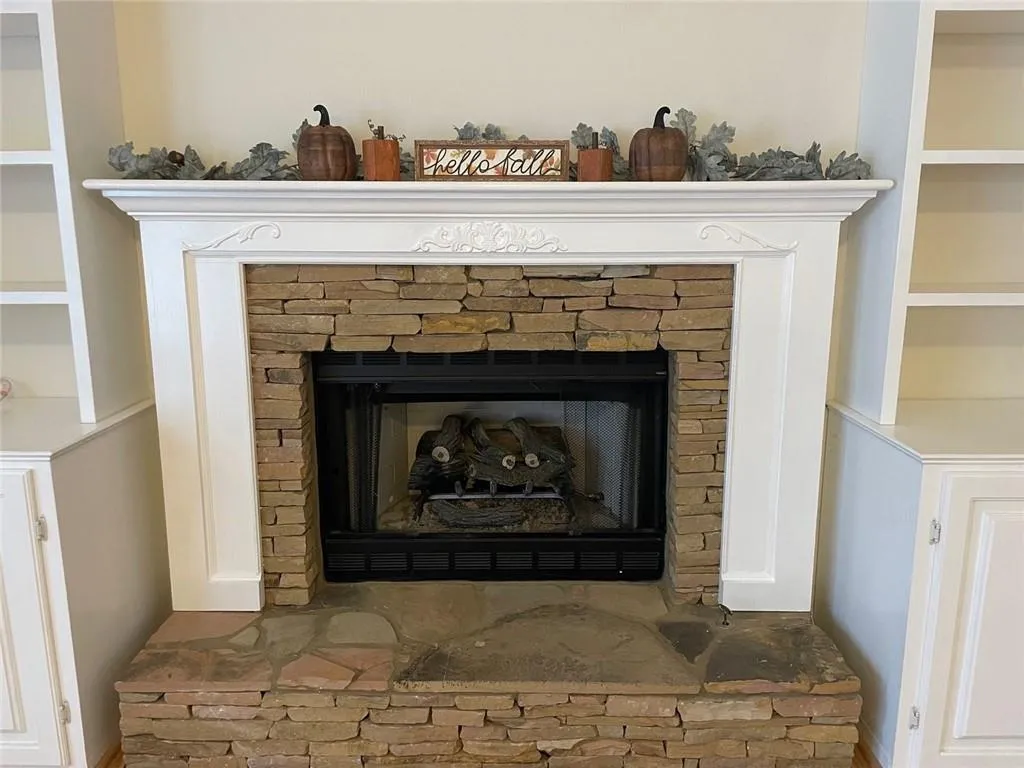 Woodstock, Georgia 30189, United States, 4 Bedrooms Bedrooms, ,3 BathroomsBathrooms,Residential,Active,191460