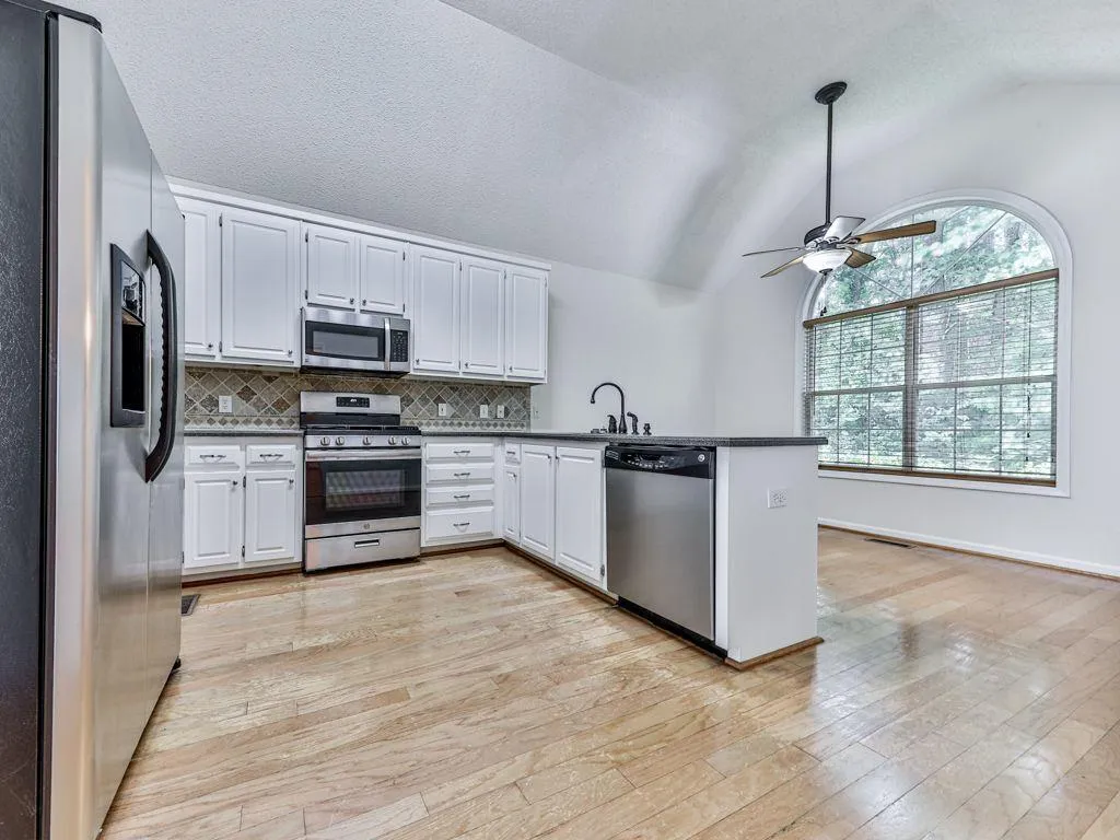 Woodstock, Georgia 30189, United States, 4 Bedrooms Bedrooms, ,3 BathroomsBathrooms,Residential,Active,191460