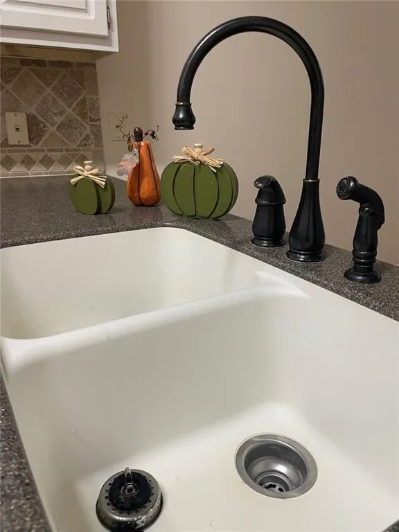 Woodstock, Georgia 30189, United States, 4 Bedrooms Bedrooms, ,3 BathroomsBathrooms,Residential,Active,191460