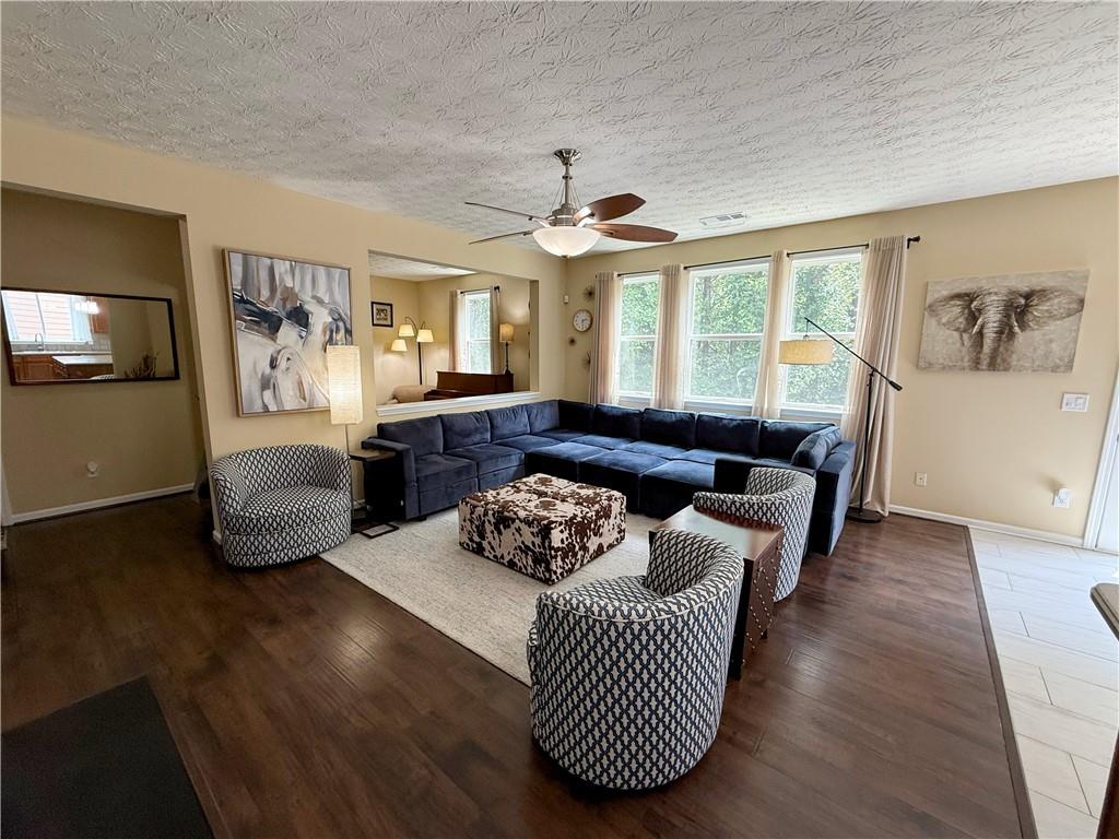 985 Forest Knoll Court Court, Lithia Springs, Georgia image 9