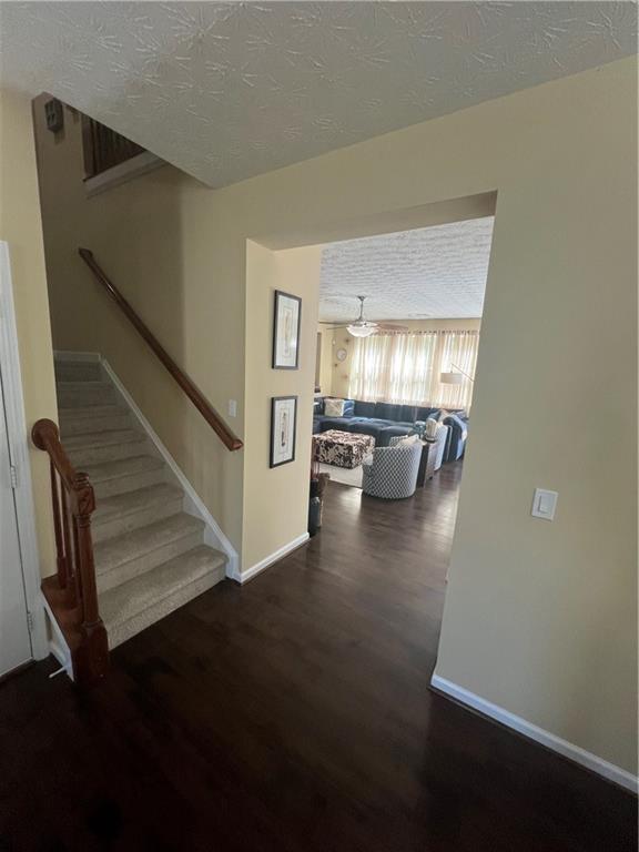 985 Forest Knoll Court Ct, Lithia Springs, Georgia image 4